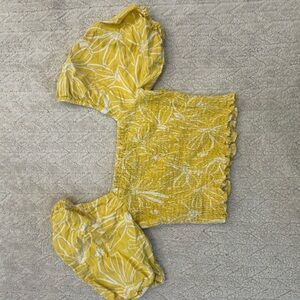 Universal Thread Yellow Floral Smocked Kids Top with Puff Sleeves